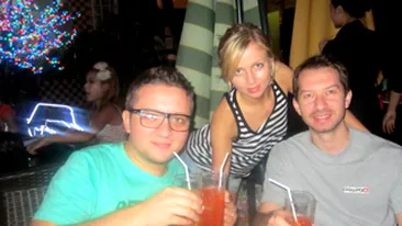 Florin si Mihai de la HI-Q au plecat in vacanta la capatul lumii! Rasfat cu mancaruri thailandeze si peisaje supranaturale din Hong Kong