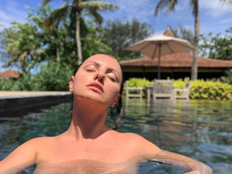 Vulgaritate maximă! Alexandra Stan, scene interzise minorilor
