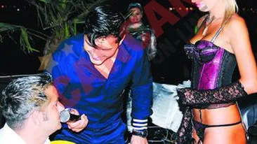 L-a ademenit cu un prezervativ