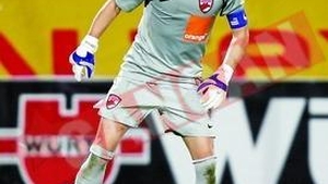 Lobont va avea un cumnat portar