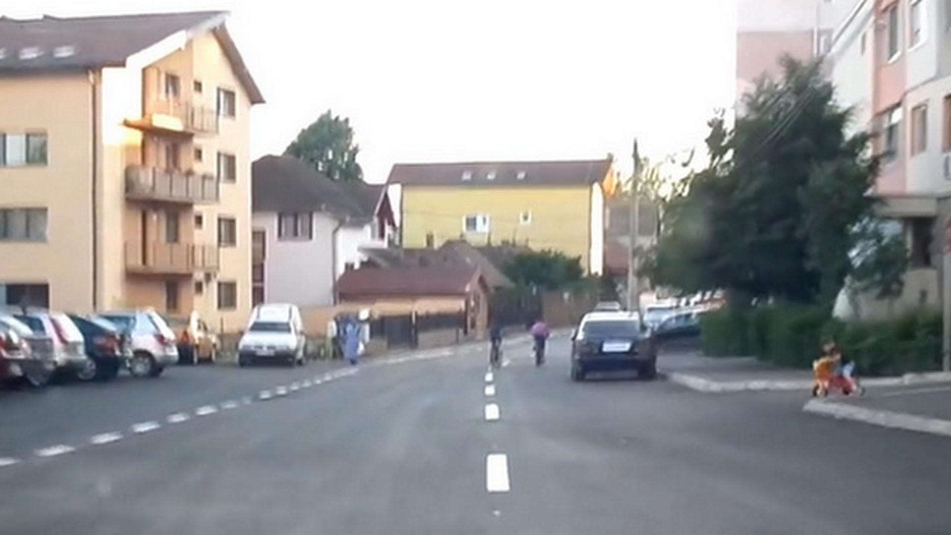 VIDEO cutremurator! Ce a putut sa surprinda o camera montata pe bordul unei masini din Sibiu