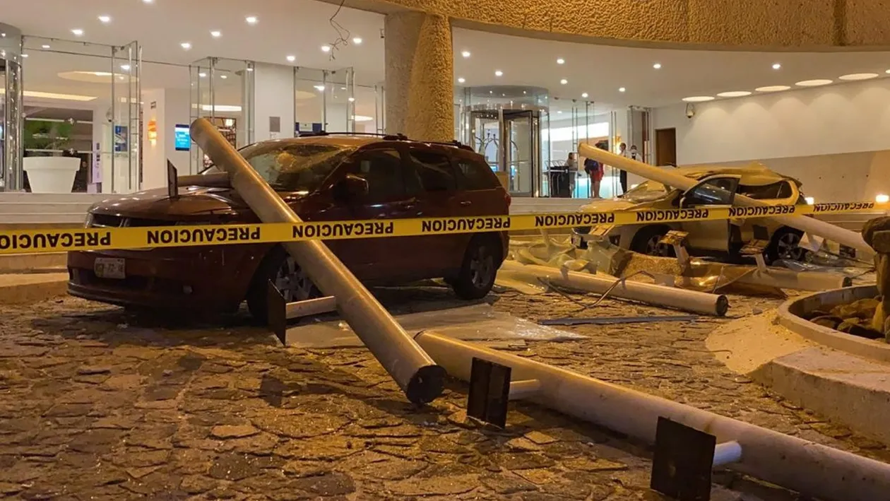 Mexicul este îngenuncheat de forțele naturii! A avut loc un cutremur cu magnitudinea de 7, iar centrul țării este acaparat de inundaţii. Bilanțul victimelor este în creștere