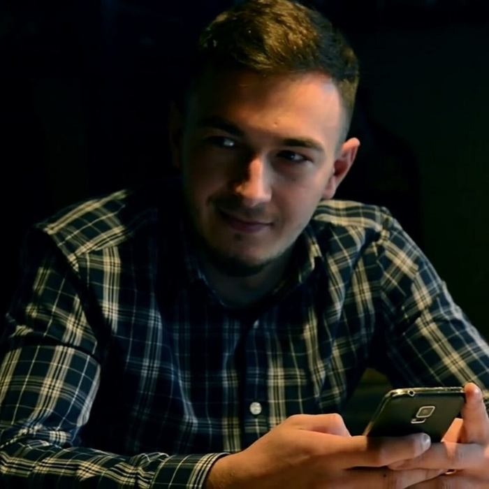 Darian e student, dar face afaceri cu... pomeni