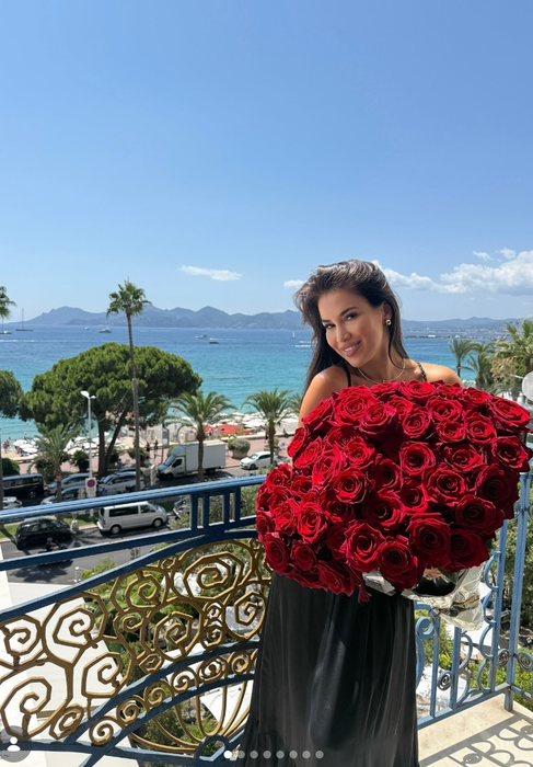 Ea e Alexandra Popescu, femeia care i-a ”spart” casa lui Bogdan Stancu. E prezentatoare TV