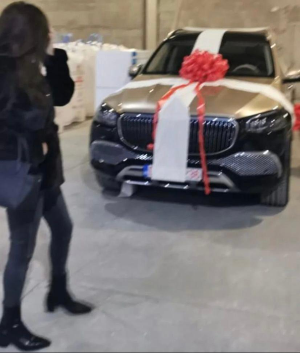 Cristina Spătar a primit o mașină de lux (Foto: Instagram)