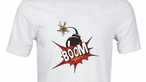 Si-au imbrăcat copilul intr-un tricou inscriptinat cu "Sunt o bombă". Ce au păţit părintii lui după câteva luni