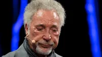 Tom Jones a fost şi el victima unei hărţuiri sexuale: M-am simţit îngrozitor