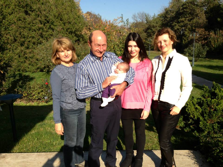 Traian Băsescu, la momentul adevărului. Care este subiectul despre care nu vorbește cu Maria. “Niciodată n-am dus acasă…”
