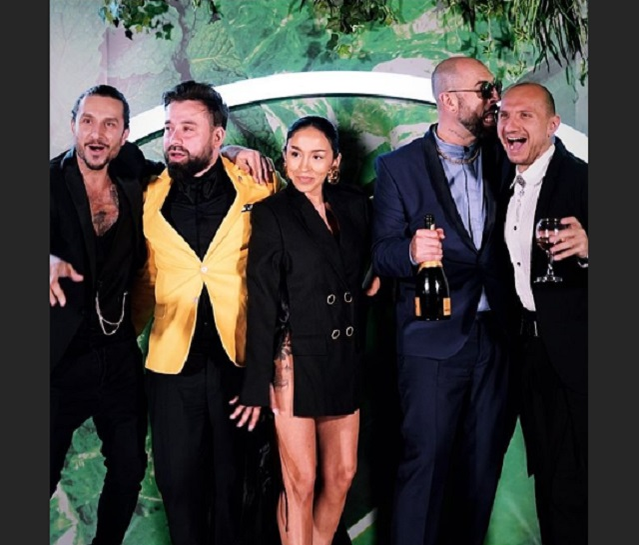 Ruby, fără lenjerie intimă la petrecerea de azi-noapte! Toți și-au dat coate când au văzut-o