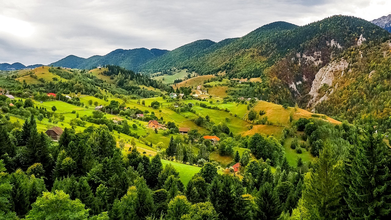 Cuplul de germani care a fost cucerit de România! Au vândut tot și s-au mutat într-un mic sat din Transilvania