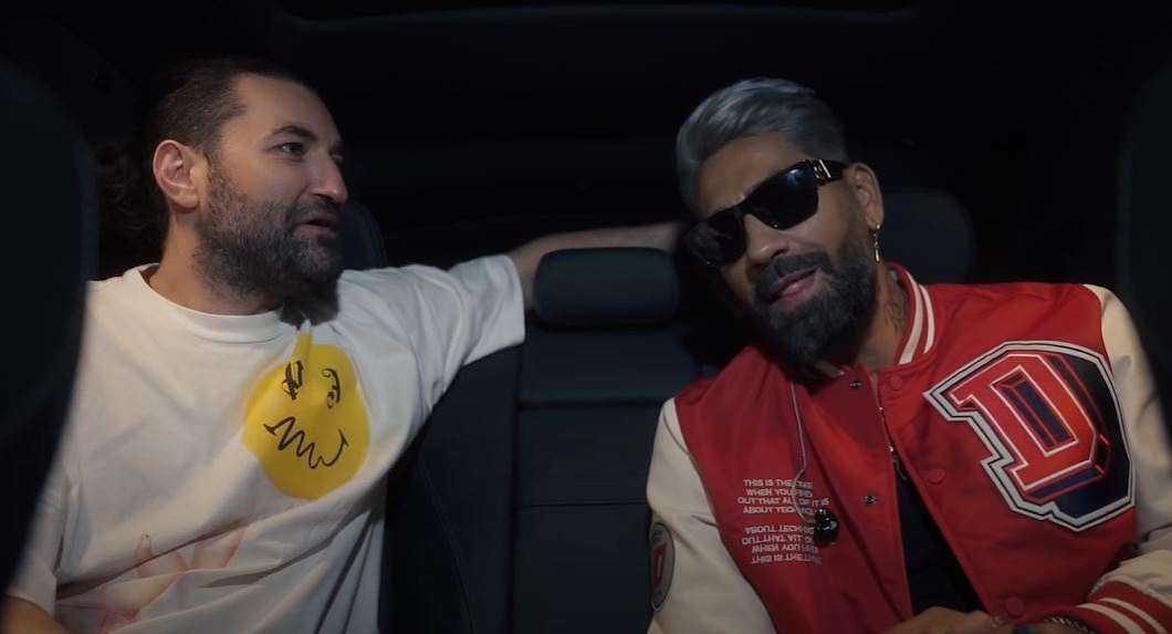 Smiley și Connect-R. Sursă: Capturi YT