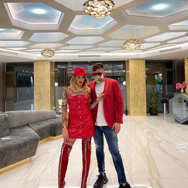 Emily și Andrei, doi părinți moderni / Sursă foto: Instagram