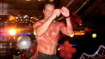 Un roman le infierbanta pe turiste in Gran Canaria