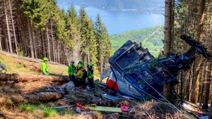 Accident grav pe telecabina Stresa-Mottarone. 13 morți și doi copii transportați de urgență la spital