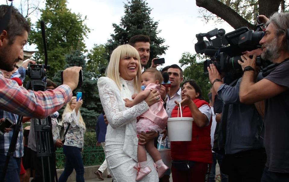 Elena Udrea și-a botezat fetița