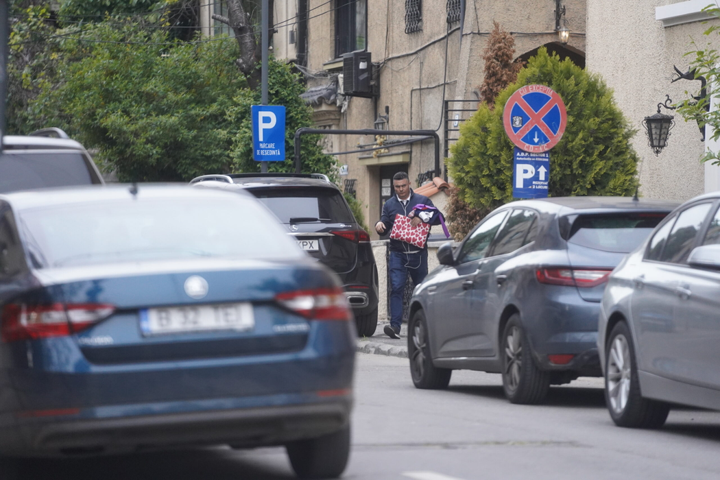 Andreea Esca s-a pus pe treabă după ce a venit din minivacanță (Foto: CANCAN.RO)