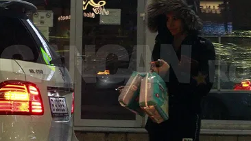 Peripeţii cu mezina lui Băse + un echipaj de Poliţie. Au ”filat-o” pe EBA în ”Operaţiunea Pampersul”!