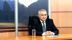 El este ministrul inventator şi rector de la care a plecat mega-scandalul Dragnea – Ştefănescu! Ce avere are acesta