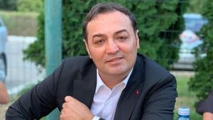 Durere fără margini la cimitirul Ghencea. Ionuț Cercel își strigă disperat tatăl: ”Tăticul meu, floarea mea, frumusețea mea!”