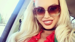 Loredana Chivu a ”spart puşculiţa” şi şi-a tras maşină nouă! Uite cu ce bolid nou se laudă blonda