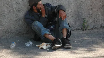 O femeie din Iași i-a oferit unui cerșetor 50 de lei, dar ce a aflat mai apoi este șocant. A împărtășit povestea tuturor, pe Facebook