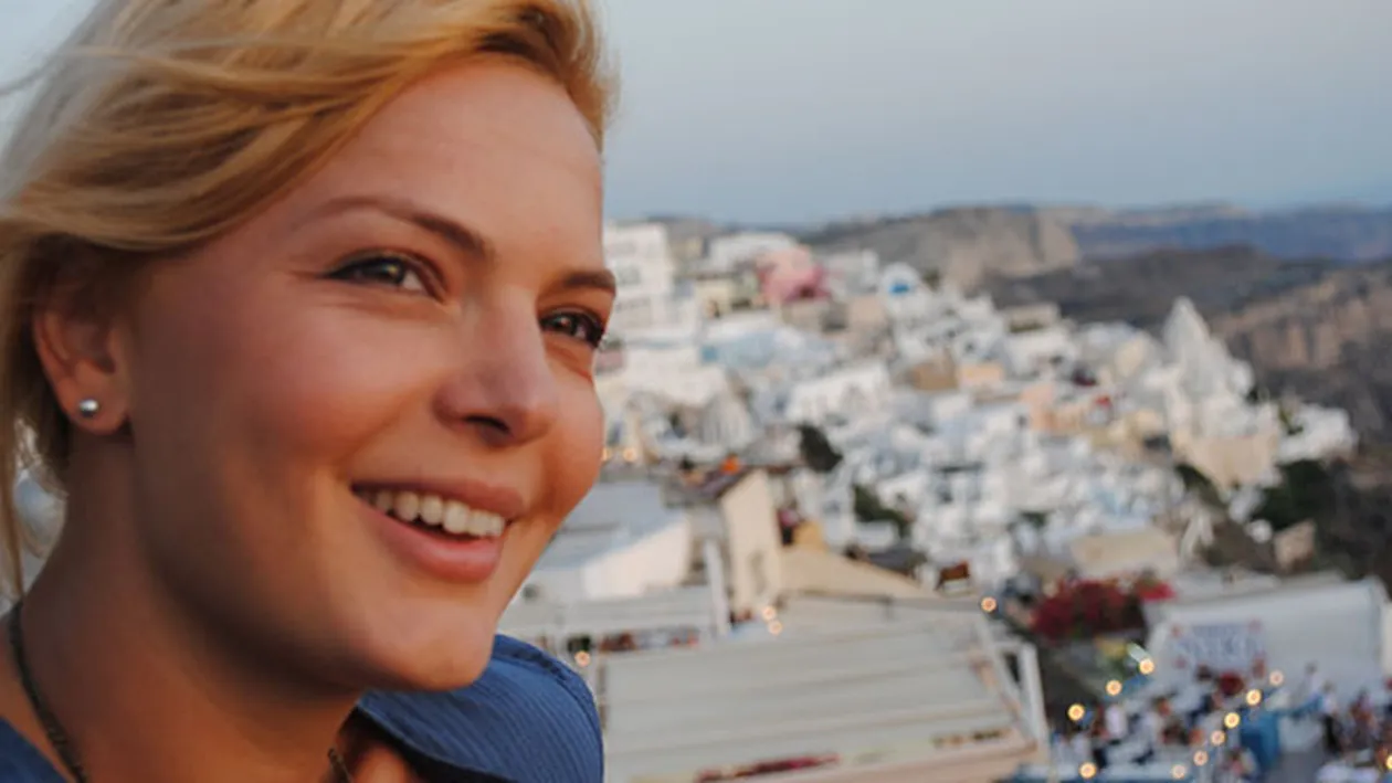 O cunoscuta prezentatoare TV de la noi este insarcinata! Viitoarea mamica este in culmea fericirii!