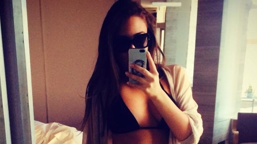 “Devoratoarea” de bogatasi a spus adio Romaniei! Vezi unde si cum se distreaza Andreea Belba