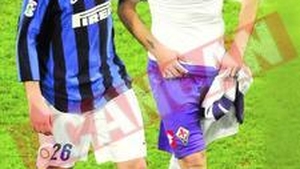 Dupa Mutu, si Chivu s-a accidentat grav la genunchiul stang!