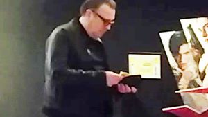 Primele imagini cu Gabriel Cotabiţă după ce a ajuns de urgenţă pe mâna medicilor. De la spital, la ”bal”!