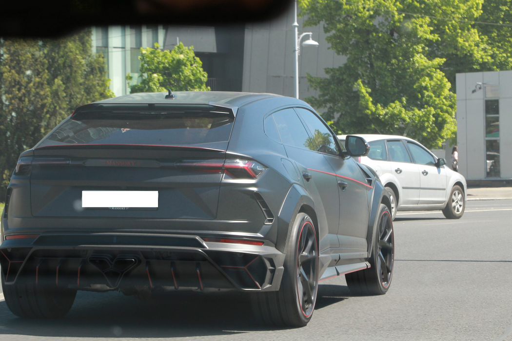 Mirel Rădoi a apărut cu un Lamborghini Urus Mansory de 450.000 de euro