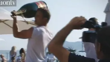 Extravagantele printului Al Habtoor: face petreceri memorabile si le uda cu frigidere intregi pline cu sticle din cea mai scumpa sampanie! Vezi imaginile incendiare!