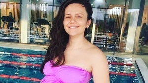 Cristina Şişcanu, la proba costumului de baie! Cum arată soţia lui Mădălin Ionescu înainte cu două luni să nască: ”Aveţi grijă!”