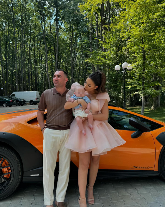 Pescobar, silit să-şi asume relaţia cu mama copilului?! Ce se întâmplă, de fapt, între Paul Nicolau şi Gianina