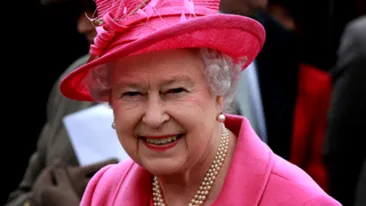 Regina Marii Britanii a fost internată de urgenţă în spital! Elisabeta a II-a şi-a anulat toate vizitele din următoarea perioadă