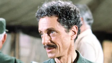 Tragedie în lumea filmului! Allan Arbus, psihiatrul Sidney Freedman din M.A.S.H., a murit din cauza unei insuficienţe cardiace