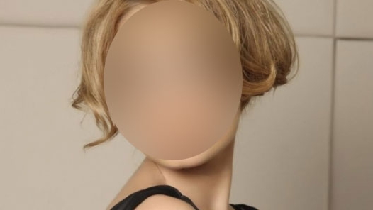 Colaborare inedita. O celebra blonda joaca in "Hamlet" cu Maia Morgenstern. Nu te asteptai sa o vezi in asemenea rol