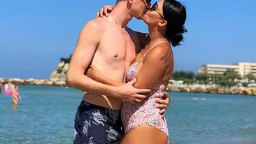 Cum arată Andreea Popescu la două luni după ce a născut! ”Am supt burta cât de tare am putut”