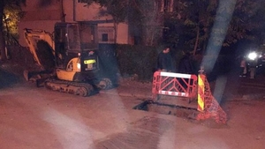 Bărbat rănit, după ce a căzut într-o groapă adâncă de doi metri, semnalizată defectuos în Galați