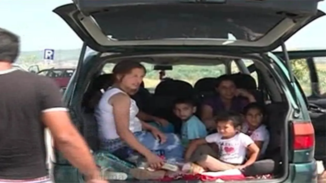 Poliţiştii de la Rutieră au avut un ŞOC atunci când au văzut ce se află în portbagajul acestei maşini!