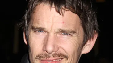 Ethan Hawke a devenit tata pentru a patra oara