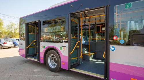 Incredibil! Un șofer de autobuz a întreținut relații intime cu o adolescentă de 14 ani chiar în vehicul