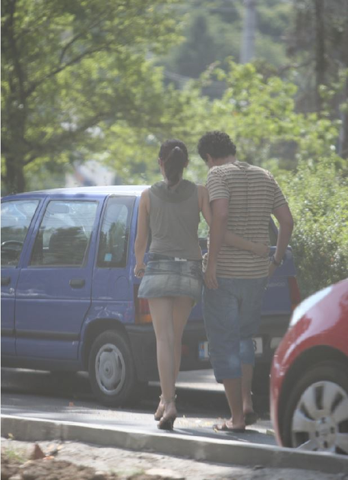 Imagini din tinerețe cu Andra Măruță. Incredibil cum arăta vedeta Pro TV, îmbrăcată într-o fustiță foarte, foarte scurtă