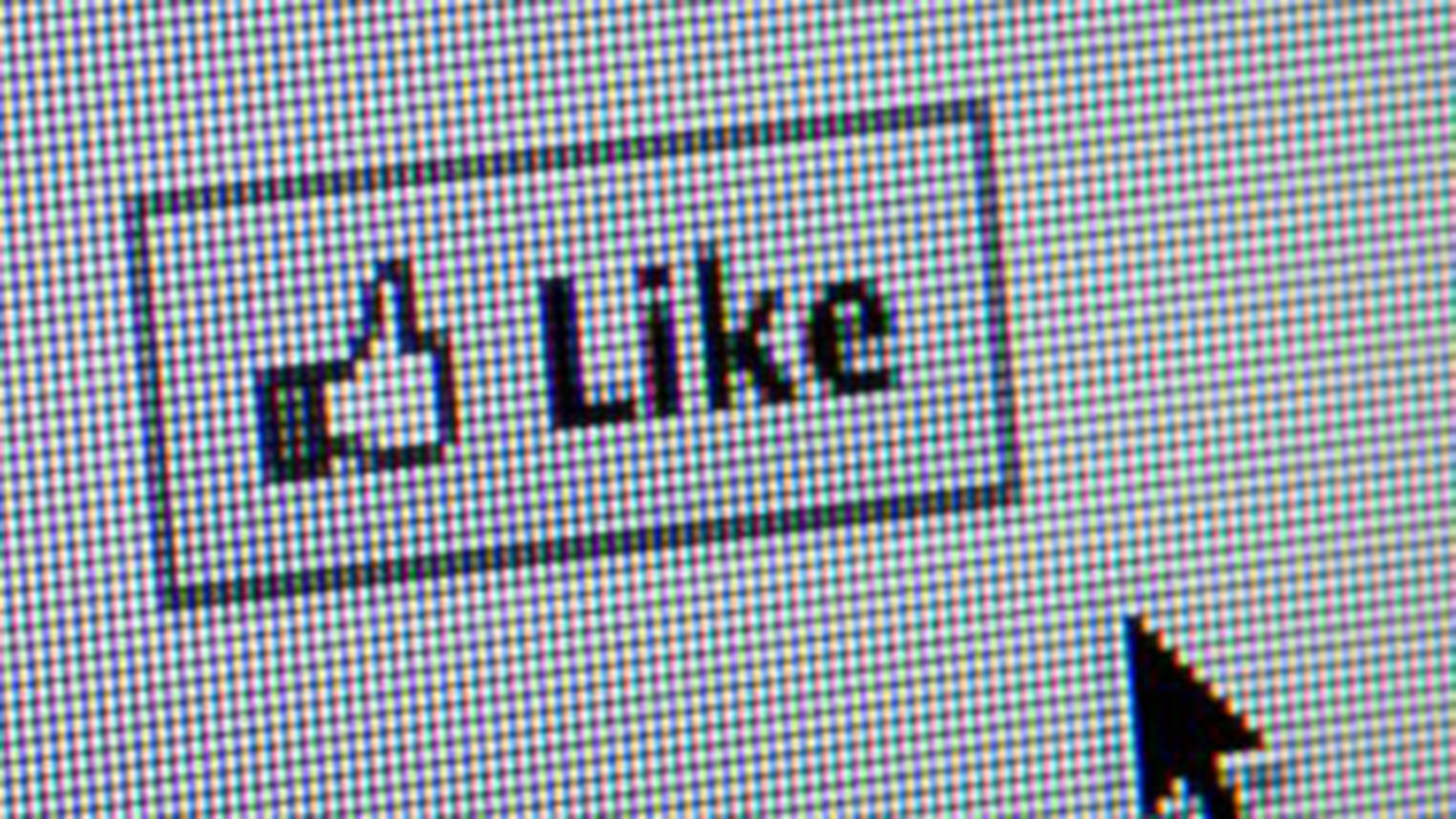 Obsesia Facebook, dusa la extrem! Un cuplu si-a botezat fetita "Like"