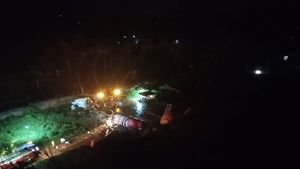 Un avion cu peste 180 de persoane s-a făcut praf la aterizare în India. Cel puțin trei morți și 100 de dispăruți
