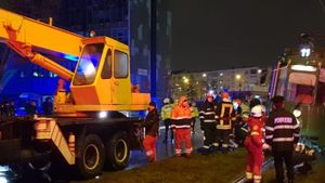 Scene înfiorătoare la Iași. Un bărbat a fost călcat de tramvai, iar cadavrul a fost scos cu o macara după 2 ore