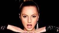 Cum a fost fotografiată Alexandra Stan în camera unui hotel din Tokio. Are sau nu are lenjerie intimă?!