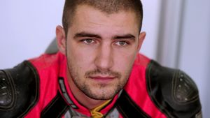 Cătălin Cazacu este noul prezentator de la Kanal D!
