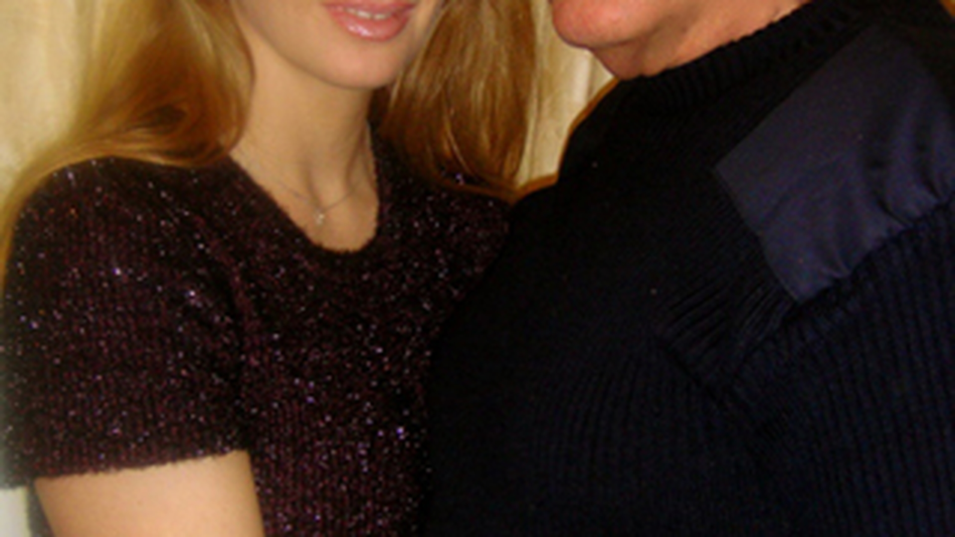 Delia Antal si-a lasat iubitul pentru actorul Armand Assante! Uite cum se tin in brate si ce planuiesc sa faca impreuna!