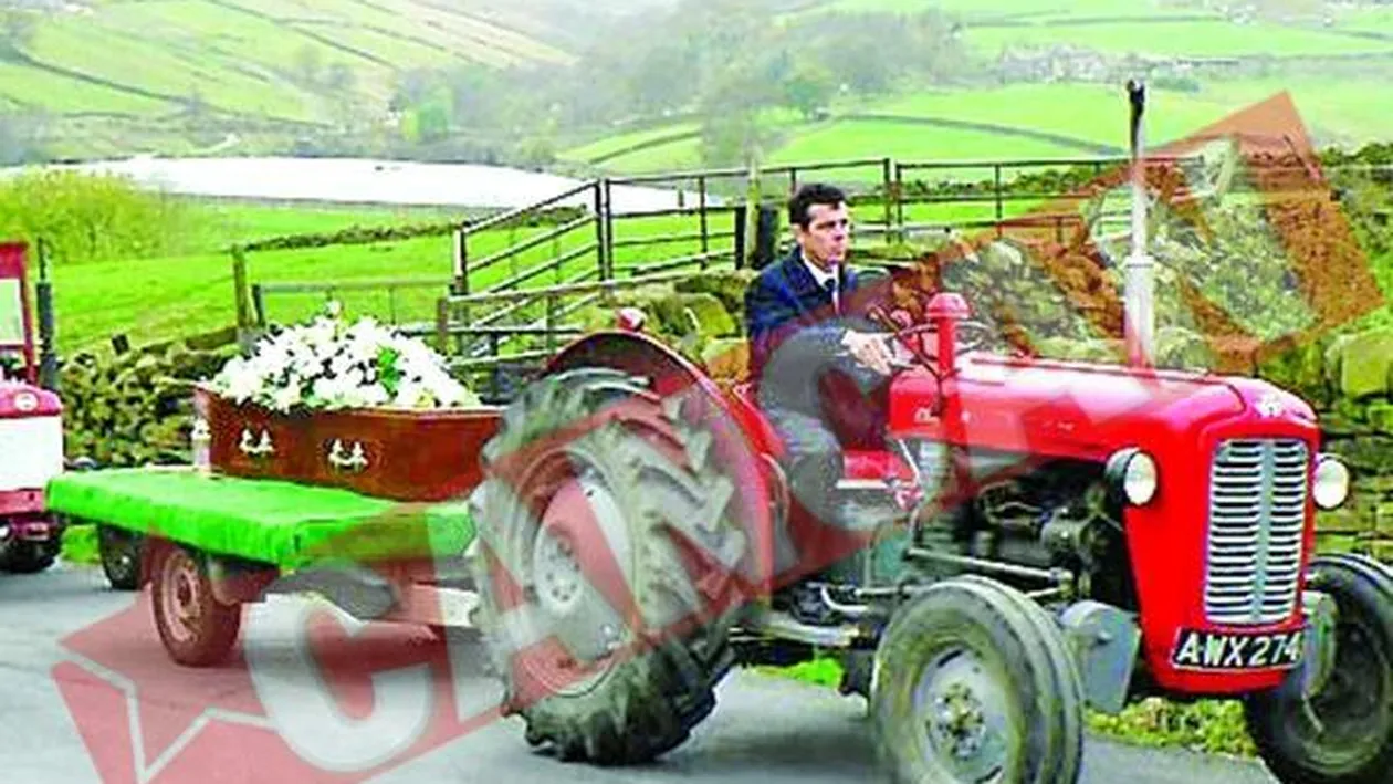 Cu tractorul pe ultimul drum
