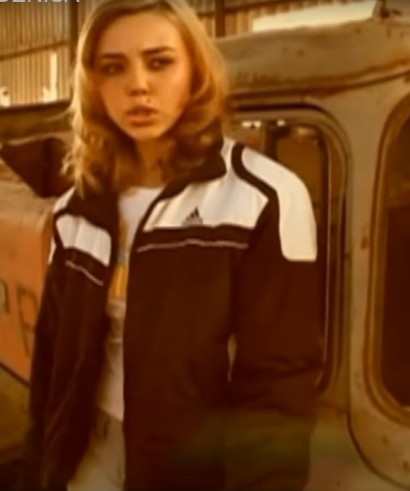 Denisa Răducu la debutul său în lumea muzicală, în anii 2000